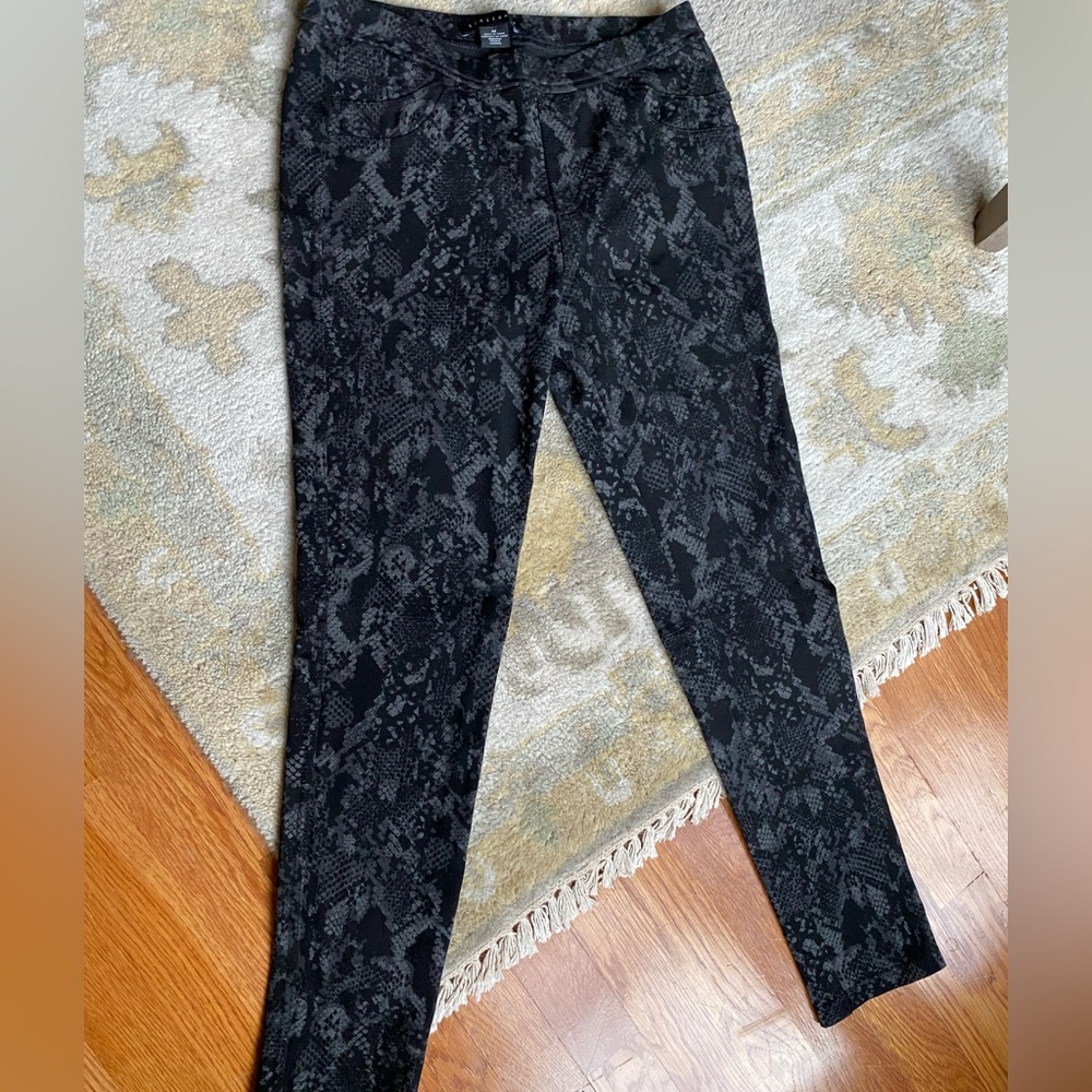 Sanctuary snake skin jeggings